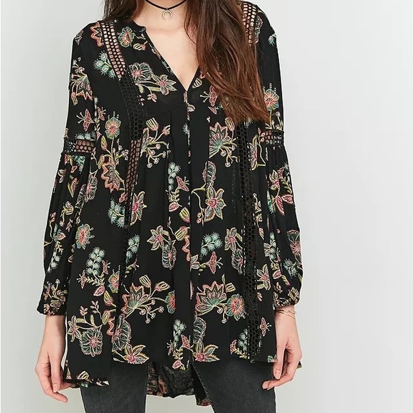 Free People Just The Two Of Us Floral Tunic in Black Size XS Bohemian Grunge - Picture 1 of 6